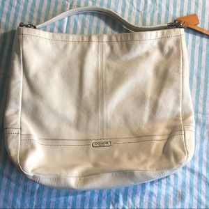 👜 GENUINE COACH CREAM LEATHER BAG 👜